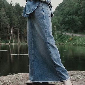 WE THE FREE 
Come As You Are Denim Maxi Skirt